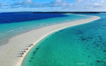 Pesona Ajaib Pasir Timbul Ngurtavur