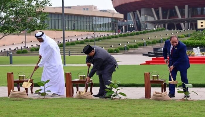 Momen Akrab Presiden Prabowo Bareng Pemimpin BRICS: Kompak Tanam Pohon di India