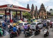 ANTRIAN BBM DI BALI